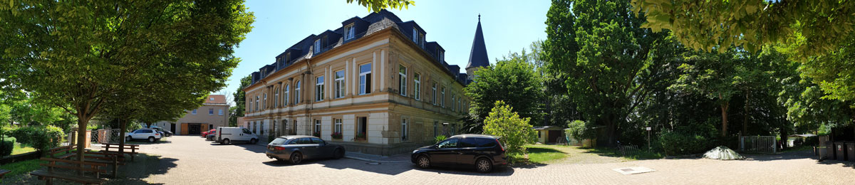 Schlosshof-Panorama